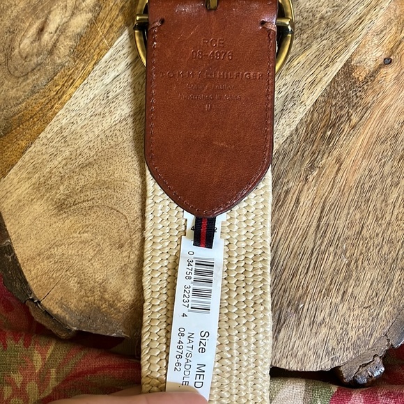 TOMMY HILFIGER  Size Medium Brown Leather & Natural Elastic Brass HW $88
NEW - Picture 7 of 13